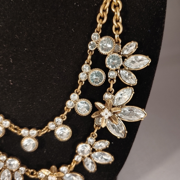 Glamour Necklace Set - Picture 2 of 8